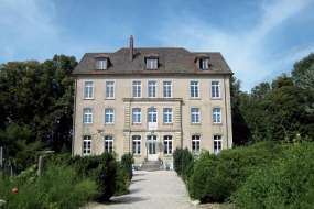 Schloss in der Region Gray im Departement Haute-Saone mit grossem Park in sehr schöner und ruhiger Lage für 15 - 34 Personen (Nr. 356 - Ferienhaus in Frankreich)